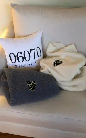 Bleacher Seat Lap Throw – Soft Wing Blanket For Comfort And Warmth Released